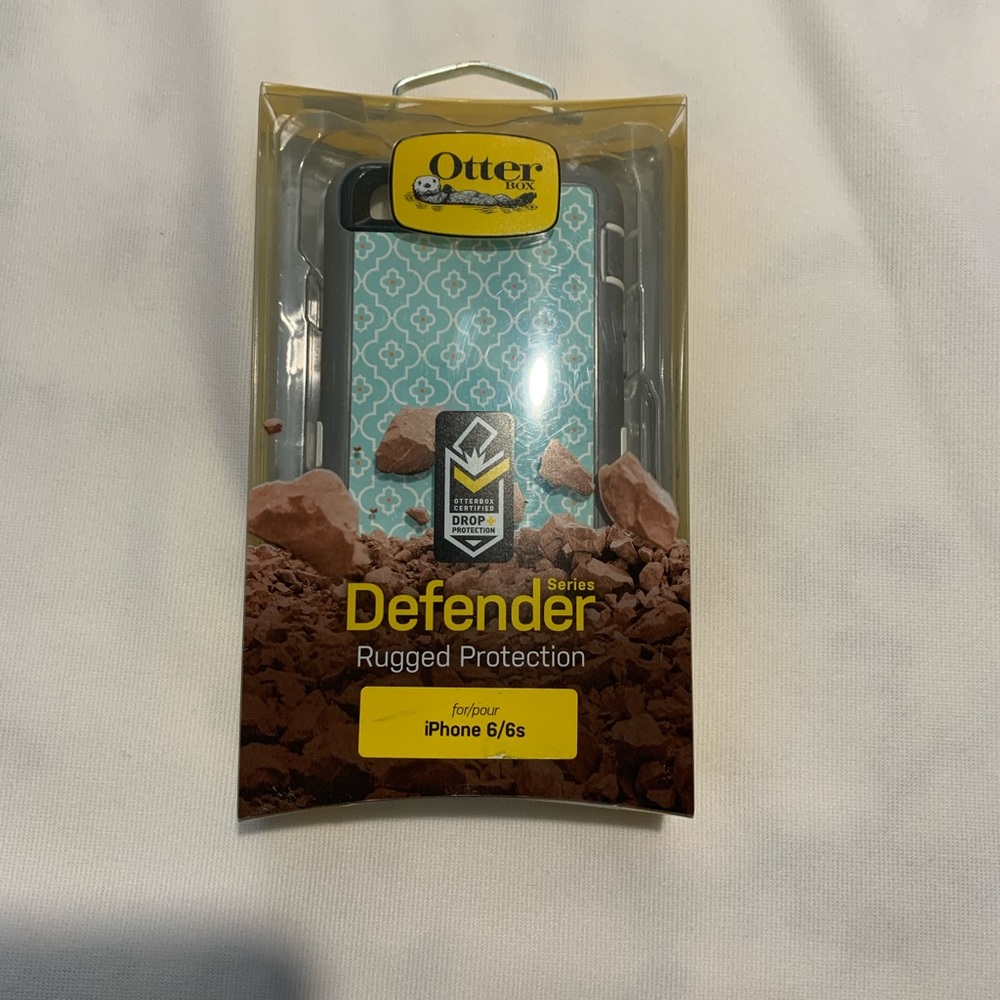 Brand new iPhone 6/6S OtterBox iPhone case